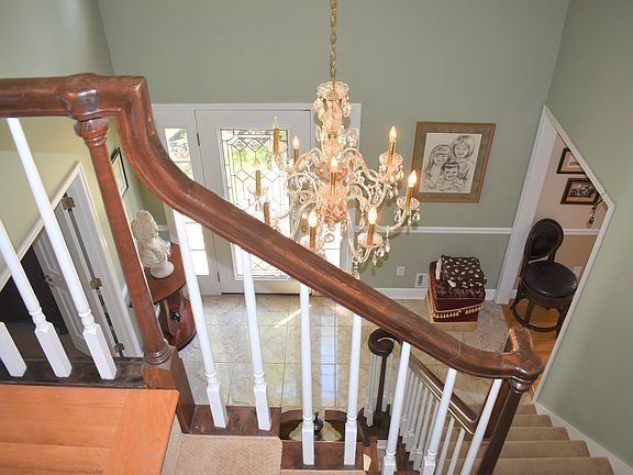 Foyer Staircase
