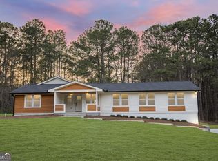 1435 Leach Dr, Lawrenceville, GA 30045