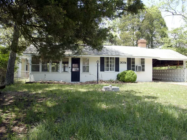 3074 Lighthouse Blvd, Lusby, MD 20657