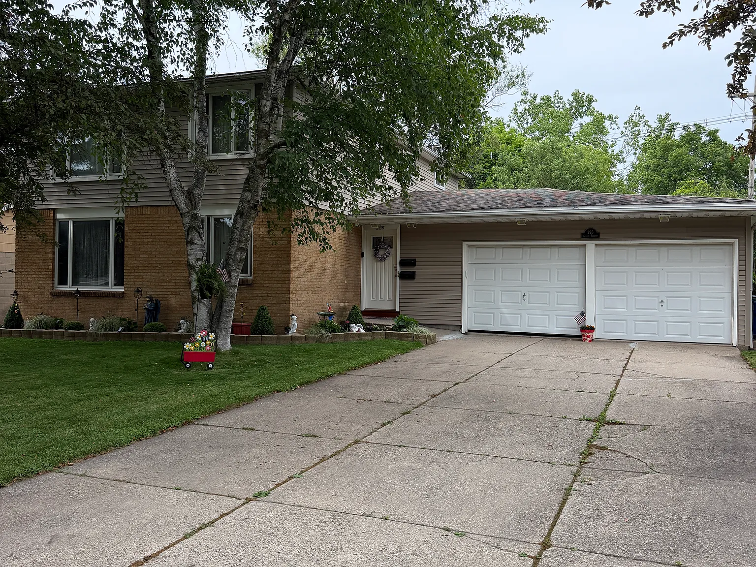 2 bed, 1145 sqft, $1,395 — Photo 2