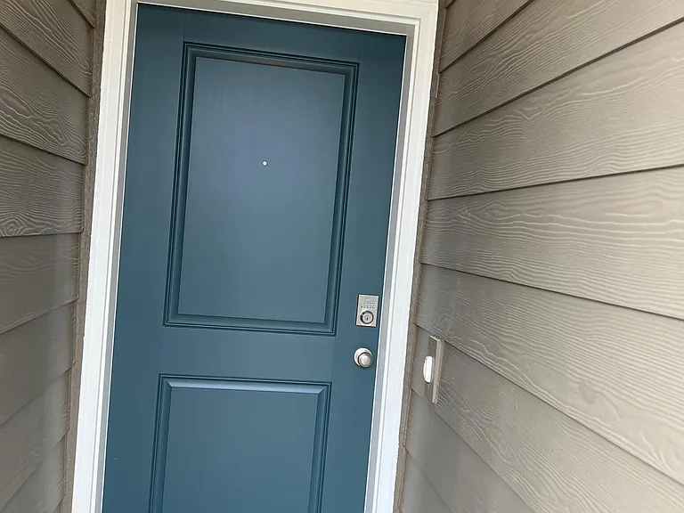 4259 Savannah Loop NE — Photo 3