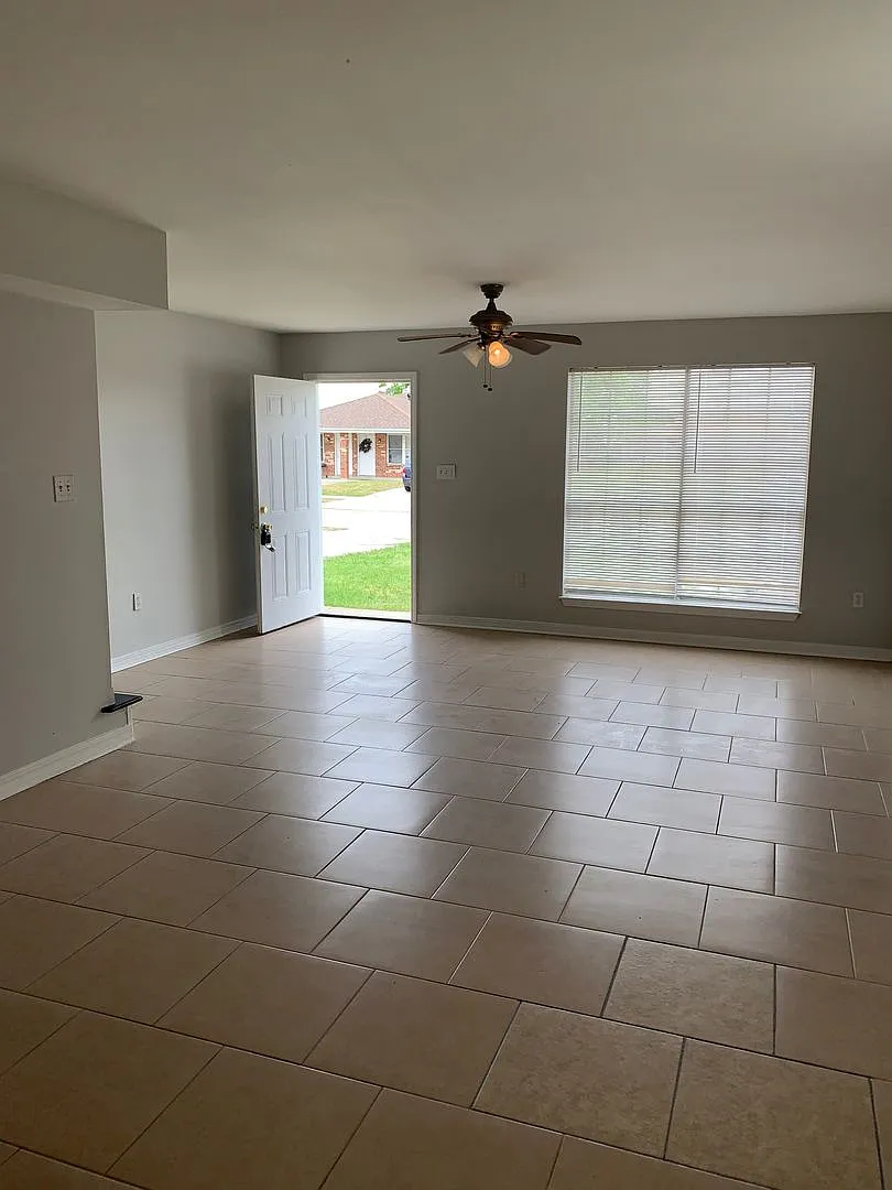 8532-34 Deerfield Dr. — Photo 3