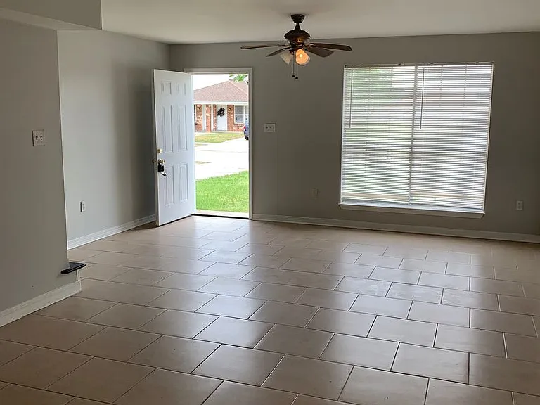 8532 Deerfield Dr #34 — Photo 3