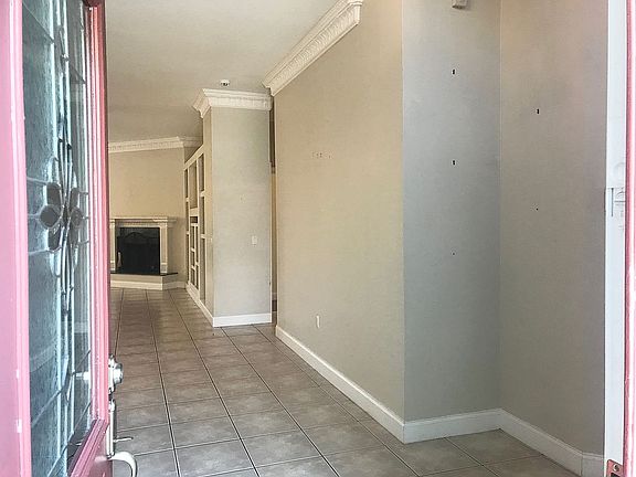 5th image of 1559 Delmar Ave