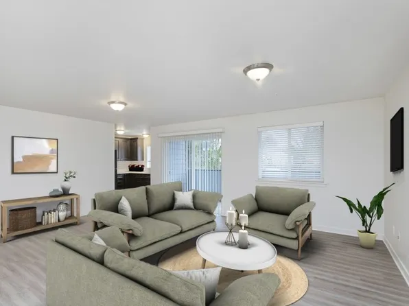 Salt Creek Apartments