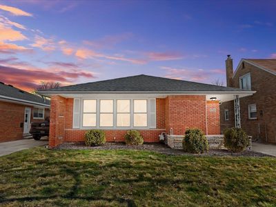 20455 Van Antwerp St, Harper Woods, MI, 48225