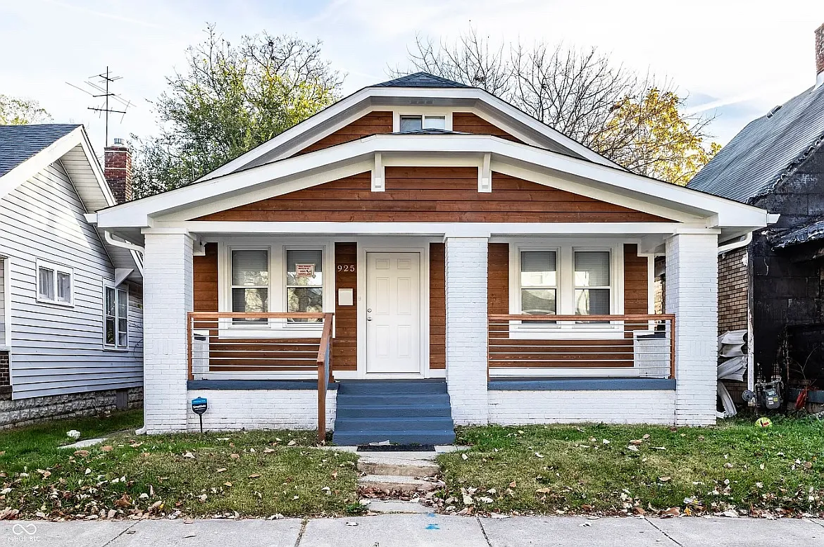925 N Oxford St photo 1