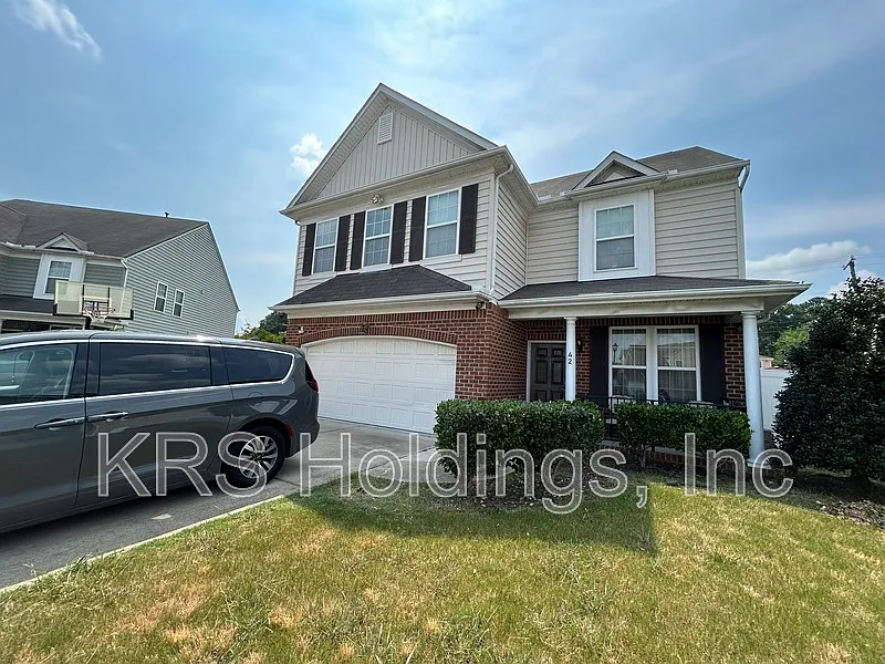 42 Ravenscroft Ln