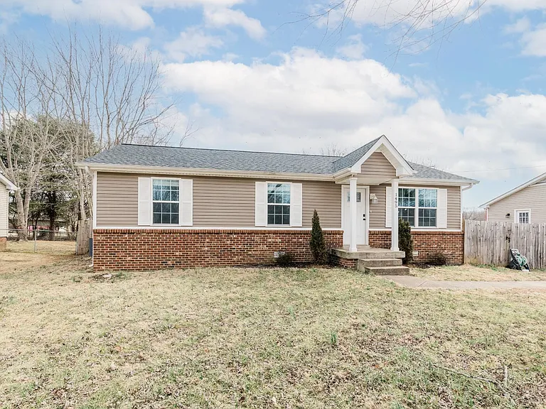1495 Craig Dr — Photo 16