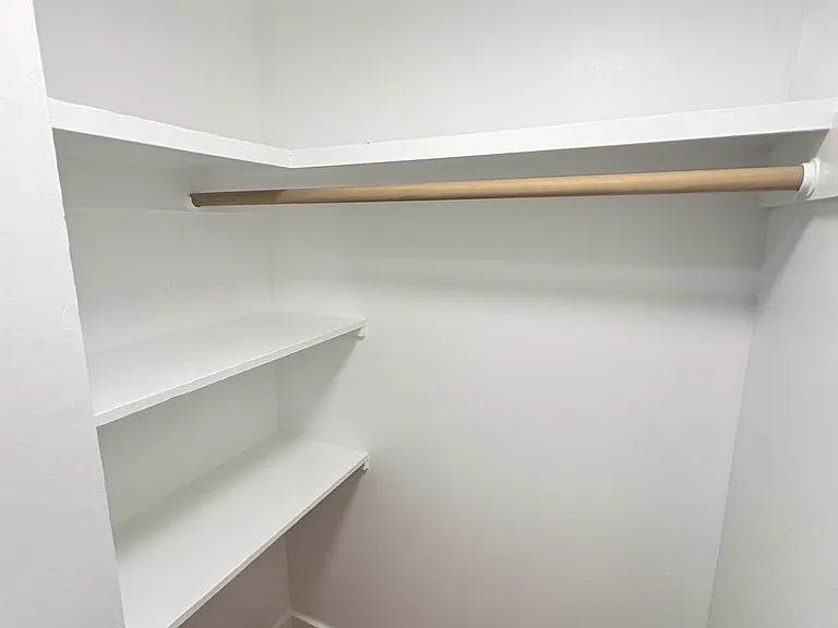 2345 Minor Ave E #14 — Photo 18