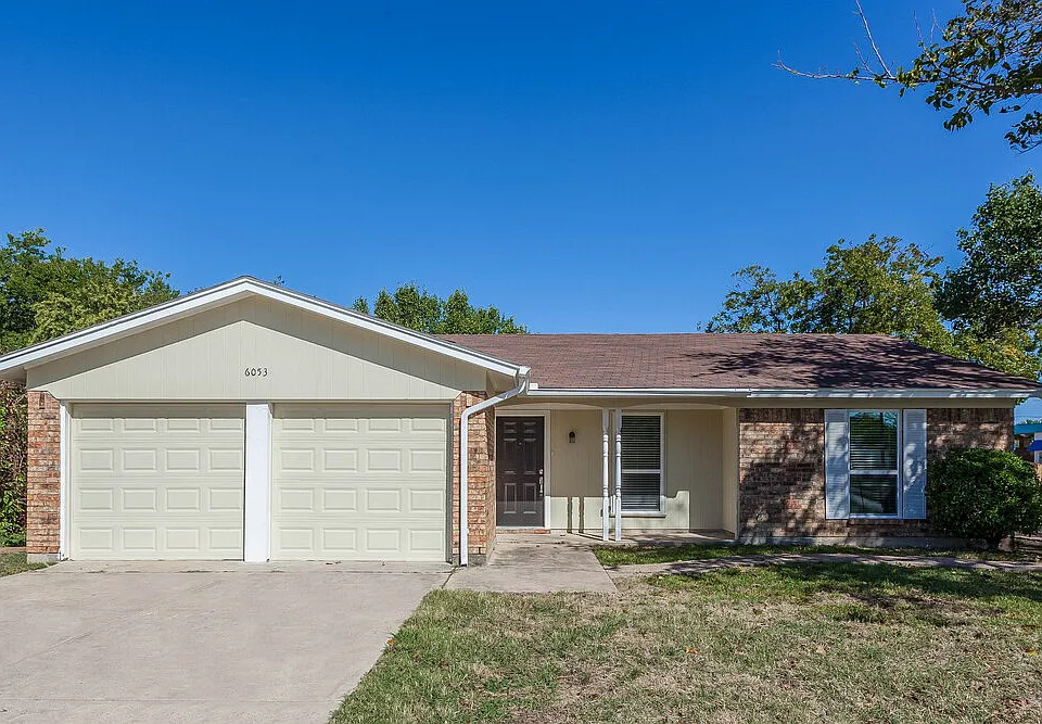 6053 Herschel Dr