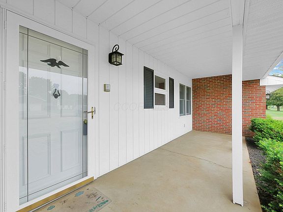 5th image of 378 Meadow Ln NE