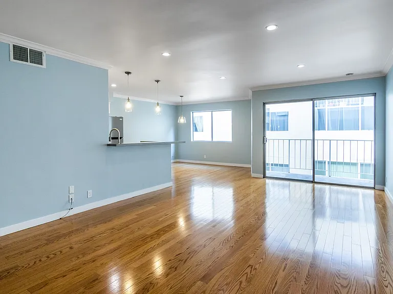 4520 Natick Ave #202 — Photo 4