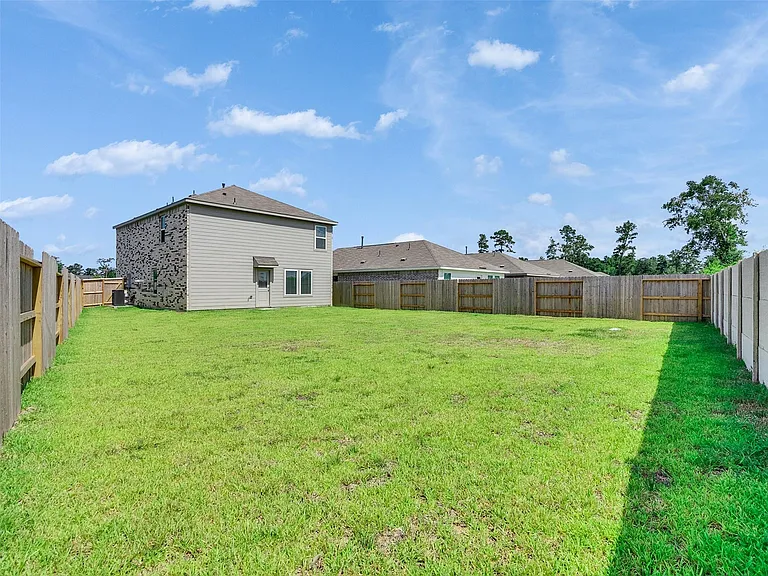 31404 Pratola Serra Cir — Photo 41
