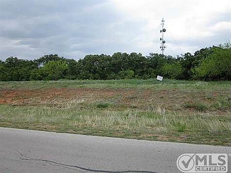 5th image of 5117 Chase Landing Dr