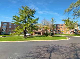 1500 Robin Cir APT 206, Hoffman Estates, IL 60169