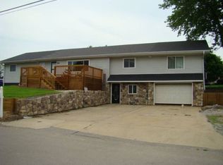 305 E South St, Corydon, IA 50060