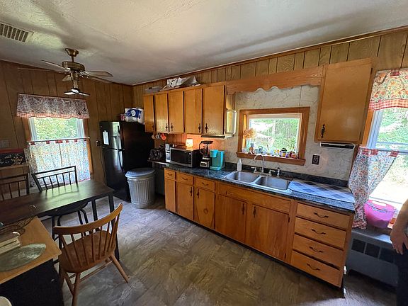 3rd image of 36 Stickney Hill Road