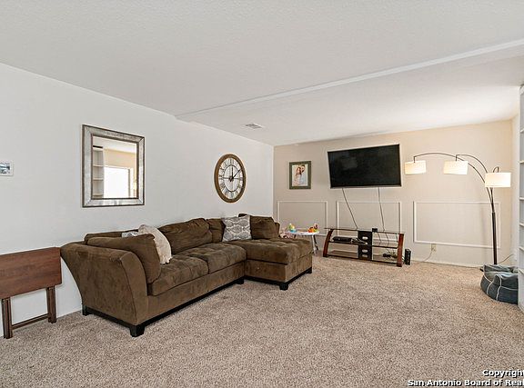3rd image of 5134 Crown Ln