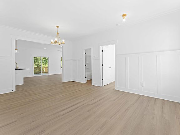 3rd image of 7 Bane Rd