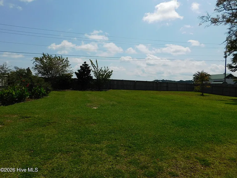 101 Staffordshire Dr #101 — Photo 66