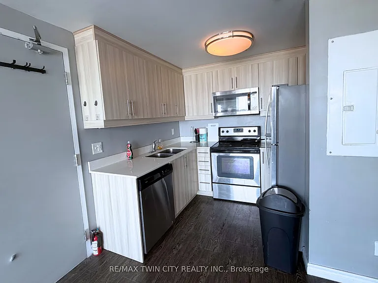 158 King St N #8-2604 — Photo 2