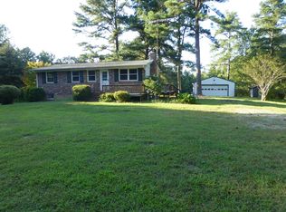 1218 Cheaneys Bridge Rd #B, Dunnsville, VA 22454