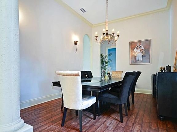 3rd image of 4603 W Sunset Blvd