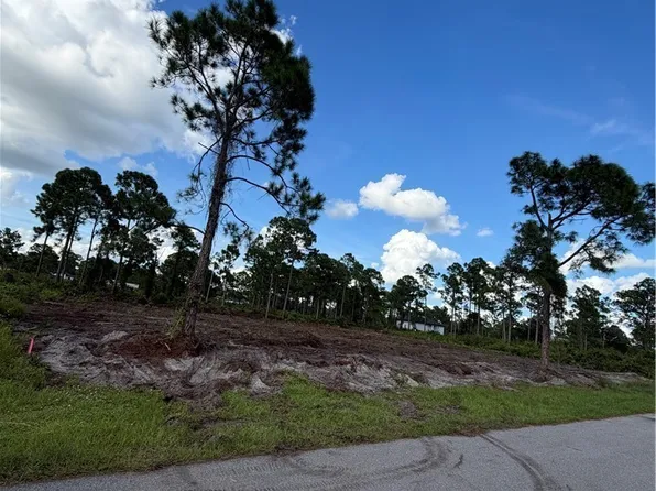 1109 Garibaldi St E, Lehigh Acres, FL 33974