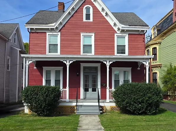 17 Balding Ave, Poughkeepsie, NY 12601