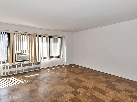 4th image of 3343 14th St APT 9B