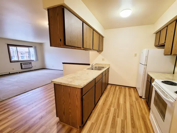720 W Grange Ave APT 4, Milwaukee, WI 53221