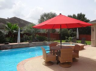 5943 Santa Fe Springs Dr, Houston, TX 77041