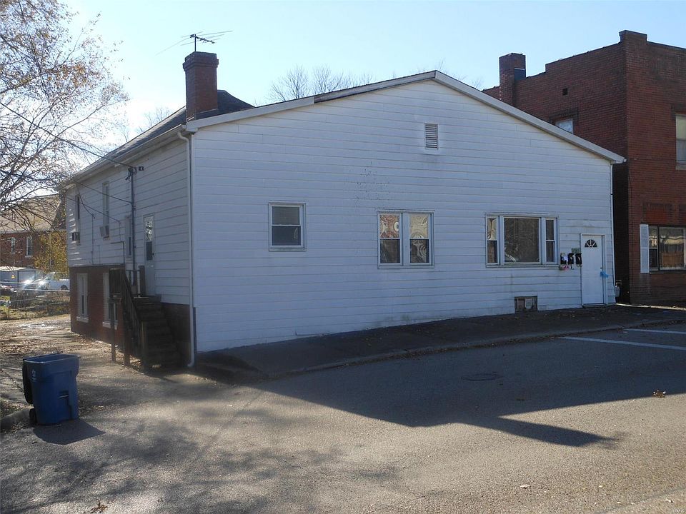1st image of 722 E Clay St