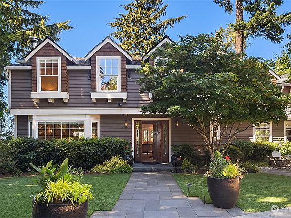 2nd image of 8240 SE 59th Street