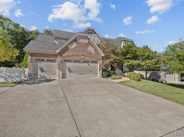 3083 Strawberry Ridge Dr, Arnold, MO 63010