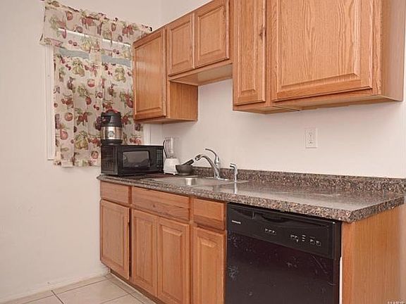 5th image of 125 W Cartwright Ave