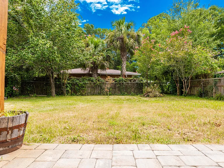 308 Hollywood Blvd SE — Photo 44