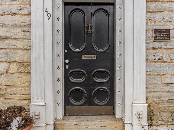 5th image of 49 S White Oak St