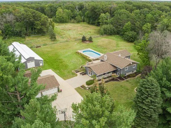 6747 153rd Ave NE, Columbus, MN 55025