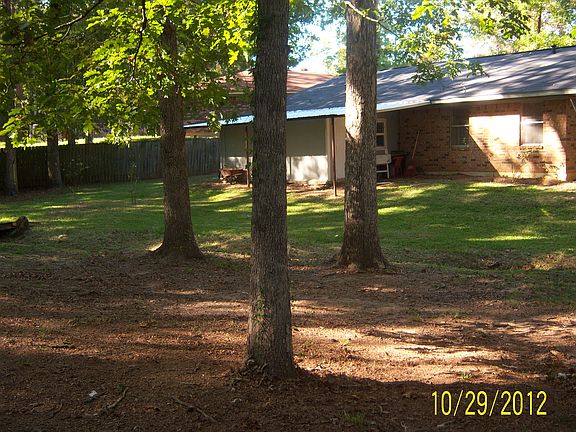 3rd image of 124 Hardwood Dr