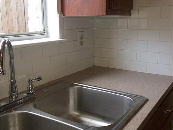 4th image of 2304 Mission Hill Dr APT 101