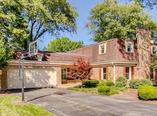 205 E Thompson Dr, Wheaton, IL 60189