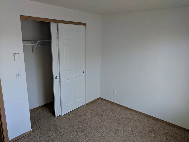 445 Donna Dr — Photo 5