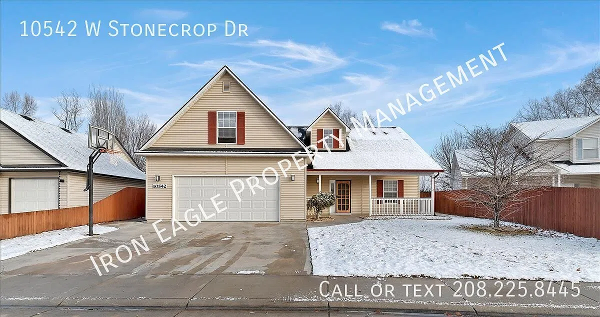 3 bed, 2.5 bath, 2112 sqft, $2,350 — Photo 1