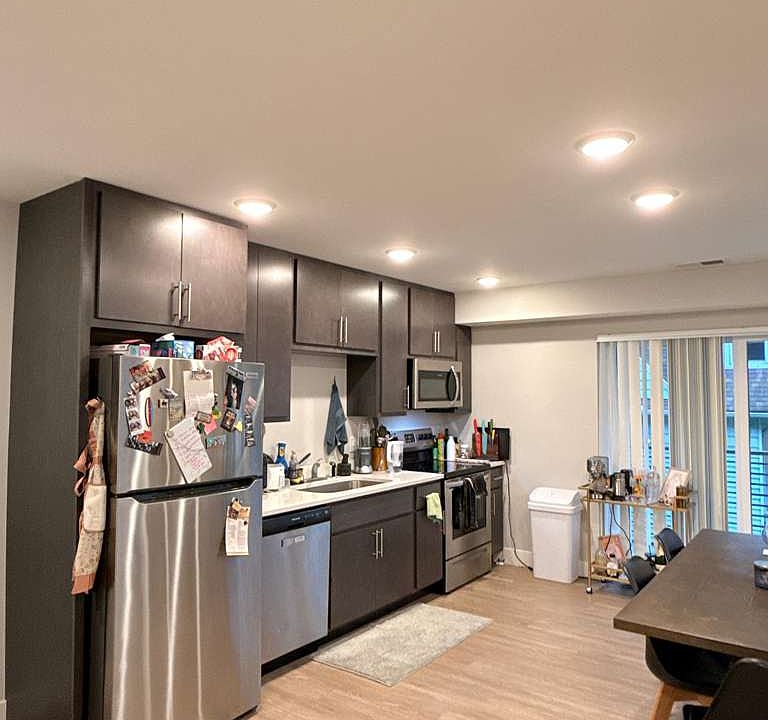 1st image of 707-1 W Springfield Ave #216