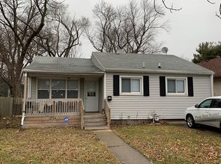 1716 W University Ave, Champaign, IL 61821