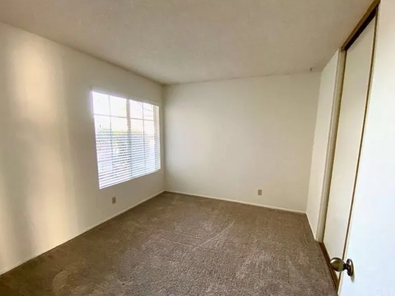 65 Exeter #38 — Photo 101