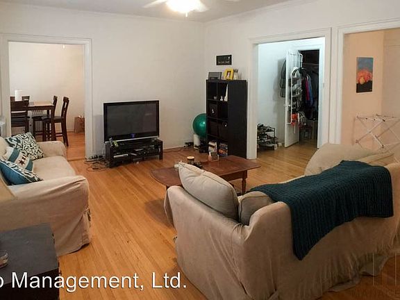 2nd image of 744 W Aldine Ave APT 2S
