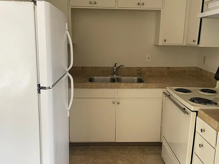 1671 Merrill Dr #D — Photo 2